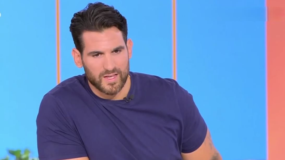 Ετεοκλής Παύλου: &quot;Δάκρυσα, γύρισα το κεφάλι και έκλαψα κοιτώντας τη μάνα μου&quot;