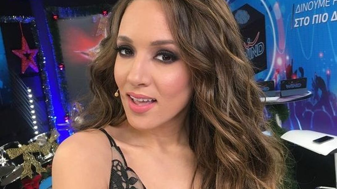 Καλομοίρα: Βόλτα με τη μητέρα της χωρίς μακιγιάζ!