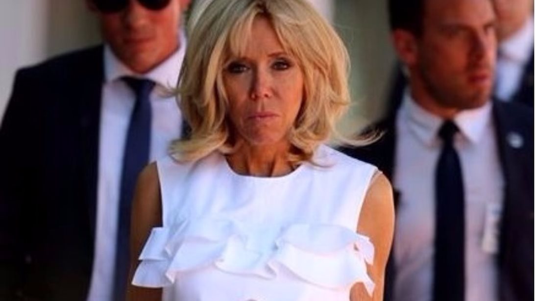 Brigitte Macron: Οι λεπτομέρειες του outfit που επέλεξε στην Αθήνα
