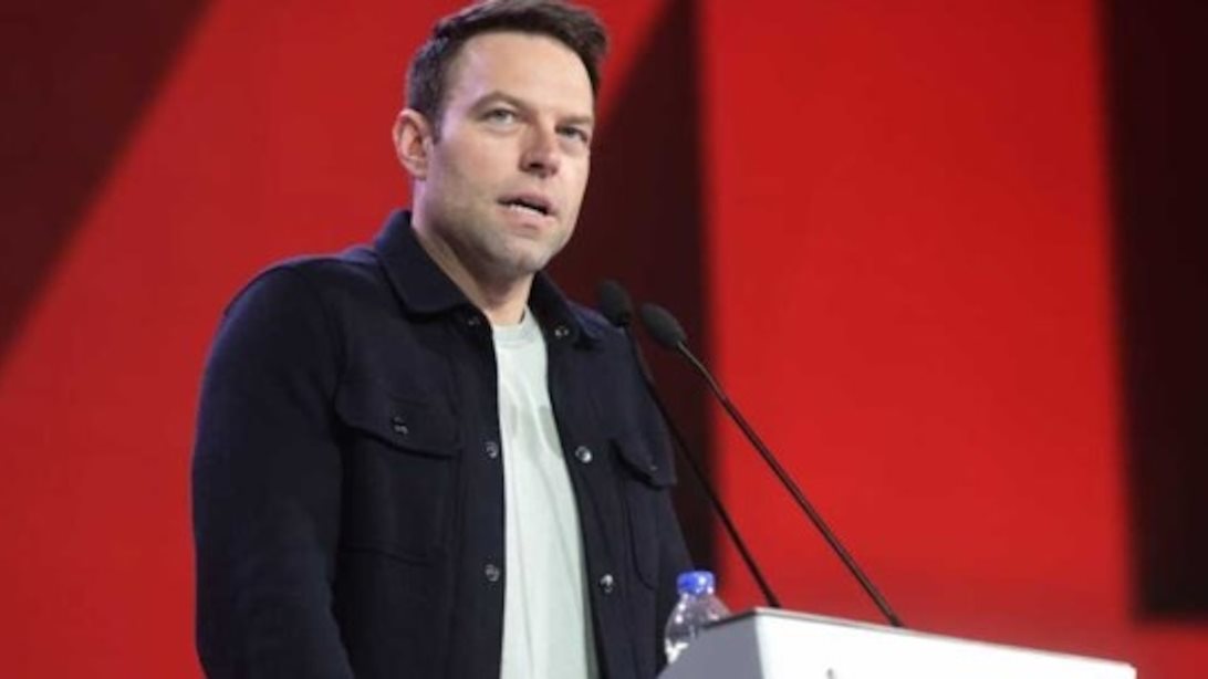 Επιμένει ο Κασσελάκης: "Έχω λάβει εντολή να ανατάξω τον ΣΥΡΙΖΑ - Θα ήθελα ο Τσίπρας να είχε μοιραστεί τις σκέψεις του στο Συνέδριο"