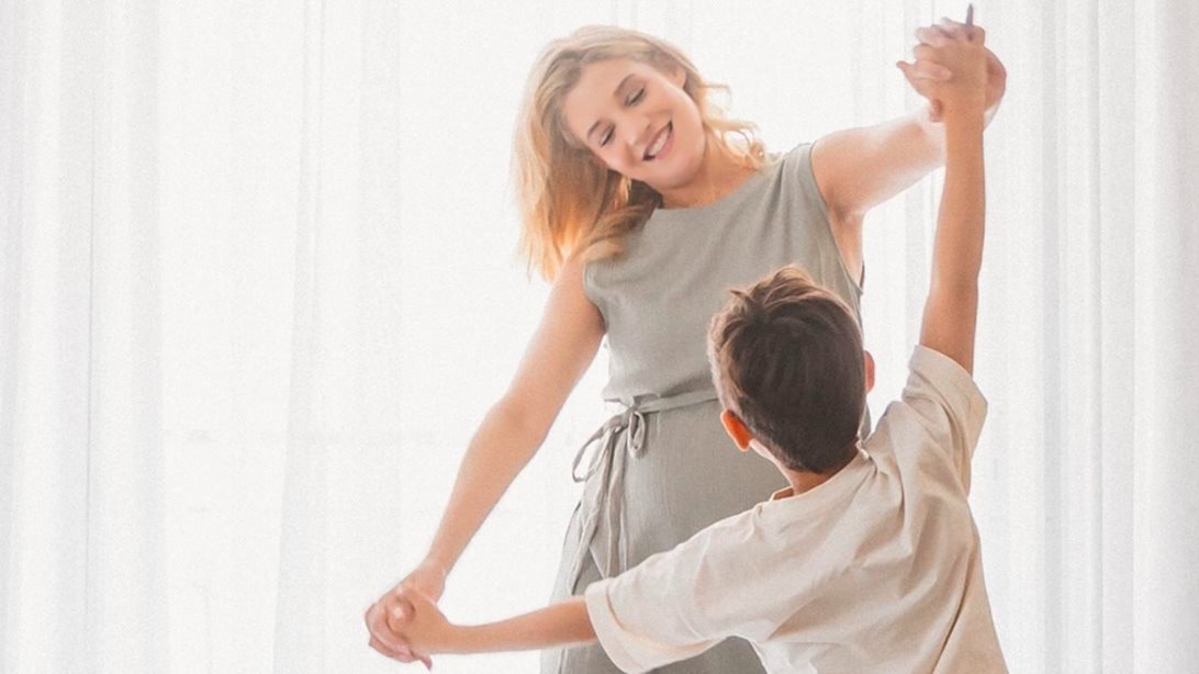 Έγκυος Τζένη Θεωνά! Οι πρώτες φωτογραφίες με φουσκωμένη κοιλίτσα