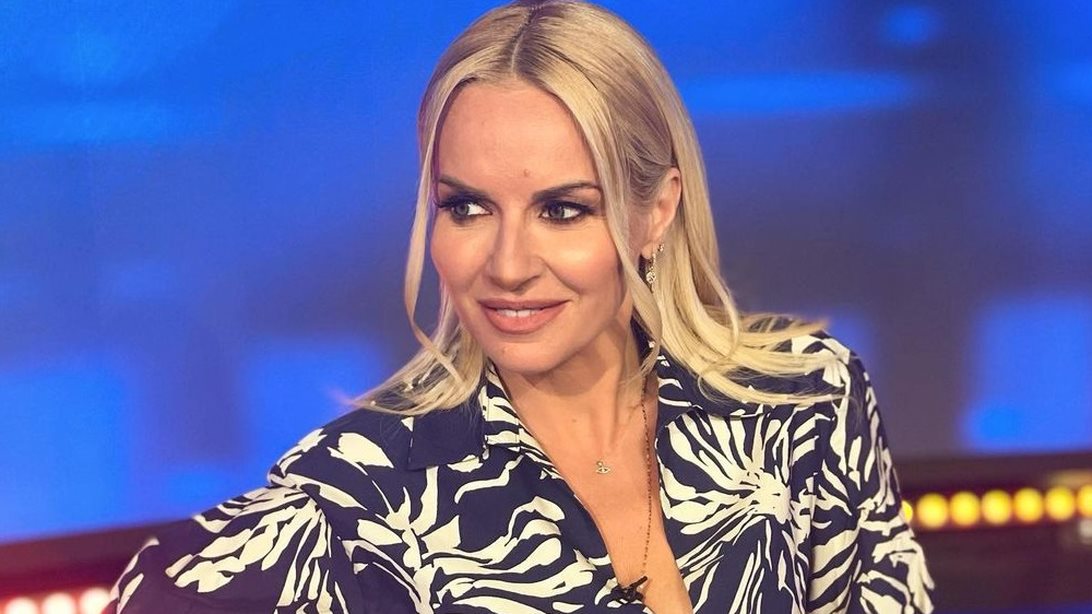 Η Μαρία Μπεκατώρου φόρεσε το δερμάτινο κολάν με κομψό τρόπο