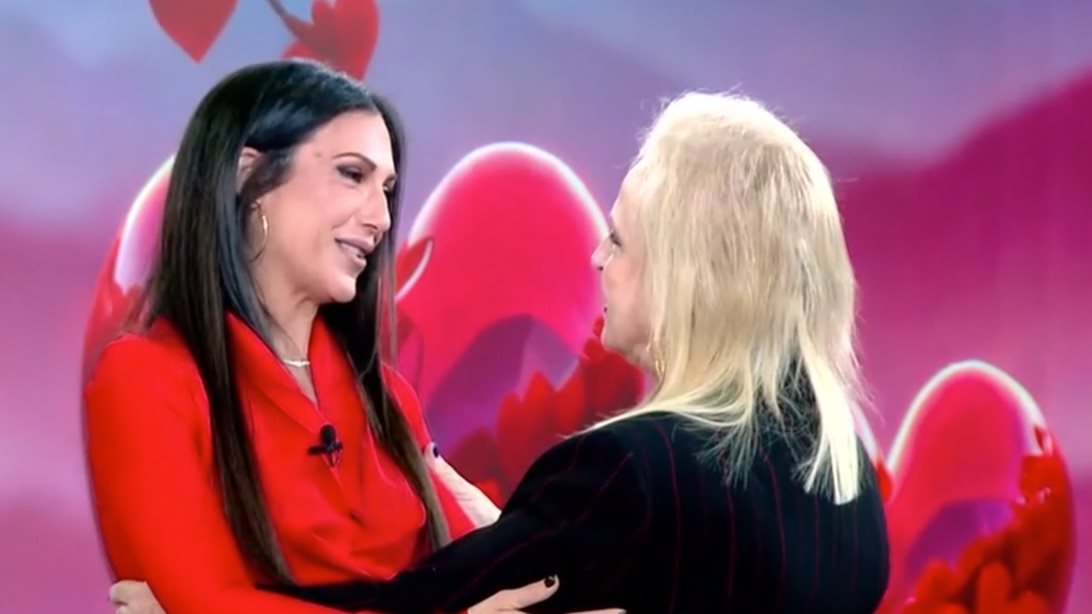 Η Ανθή Βούλγαρη γιόρτασε τα γενέθλιά της on air - Οι ευχές της Φουρέιρα και η έκπληξη της Ματίνας Παγώνη