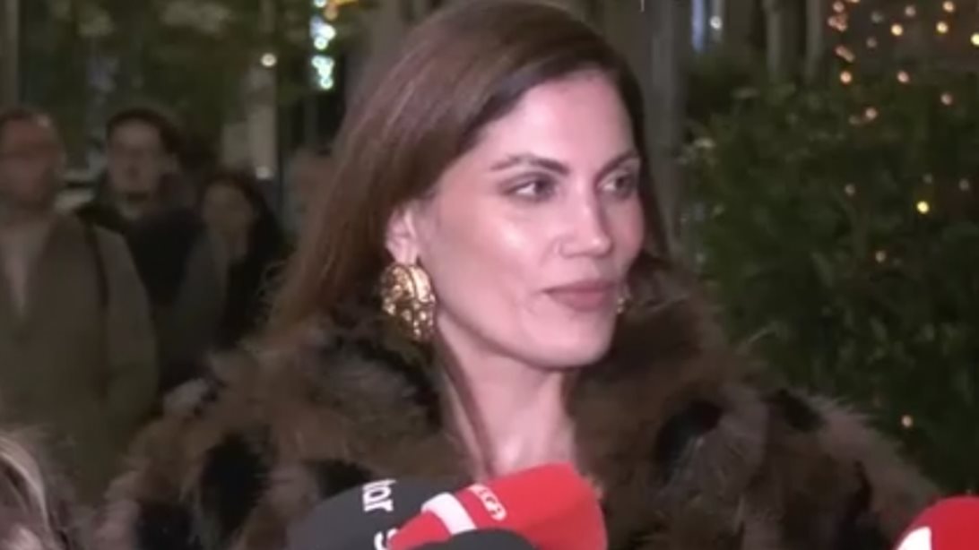 Μαίρη Συνατσάκη: "Με τον Νίκο Μουτσινά βρεθήκαμε μαζί στη διαδρομή για να αποκτήσει παιδί"
