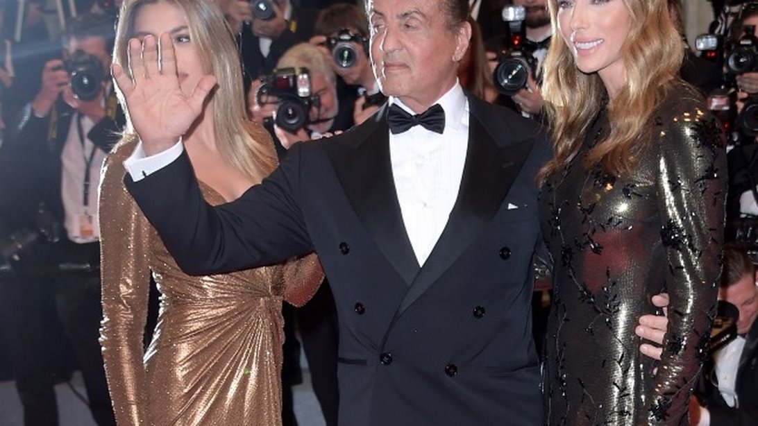 Cannes Report: Ο Sylvester Stallone στο κόκκινο χαλί για το “Rambo” και όσες φωτογραφίες δεν πρέπει να χάσεις!