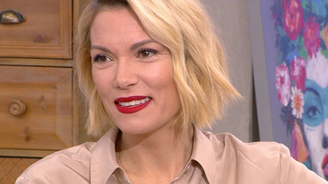 Βίκυ Καγιά: Αποκαλύπτει αν έχει «πειράξει» το πρόσωπό της!