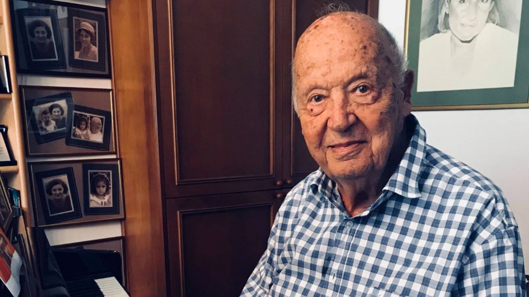 Κώστας Μακεδόνας | Επισκέφθηκε τον Μίμη Πλέσσα