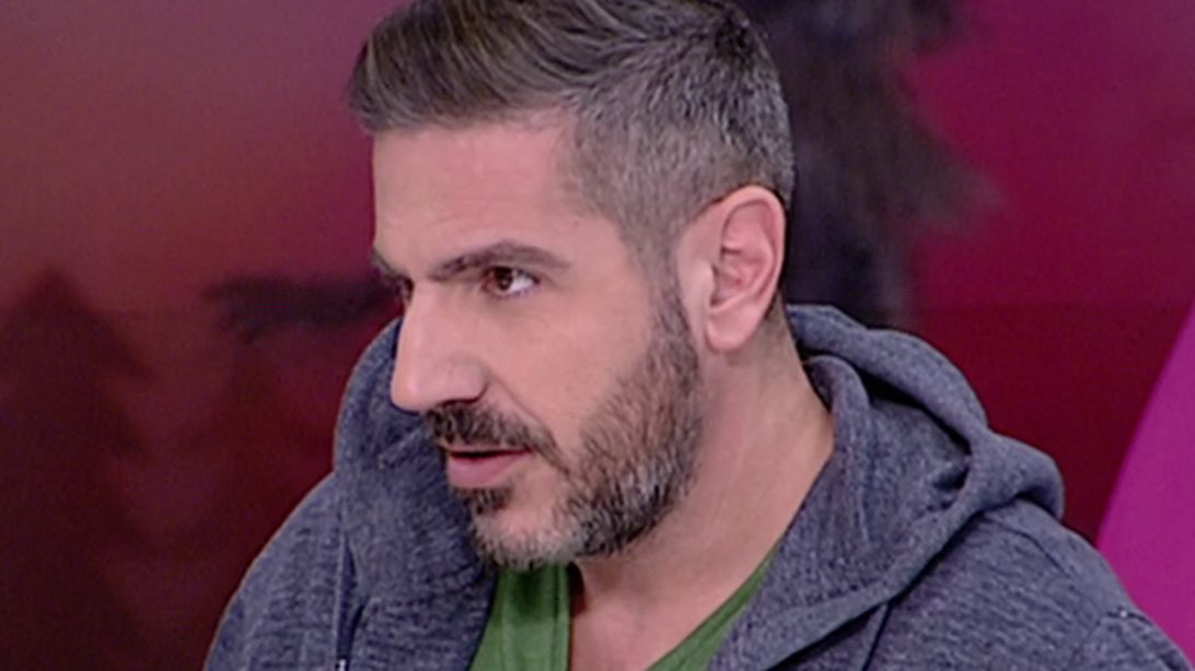 Δημήτρης Μηλιόγλου: Η απρόσμενη επίθεση στον Νότη Σφακιανάκη: «Όταν δεν τραγουδάει και μιλάει, το χάνει»