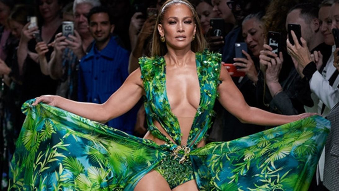 Jennifer Lopez | Έρχεται για διακοπές στη Μύκονο