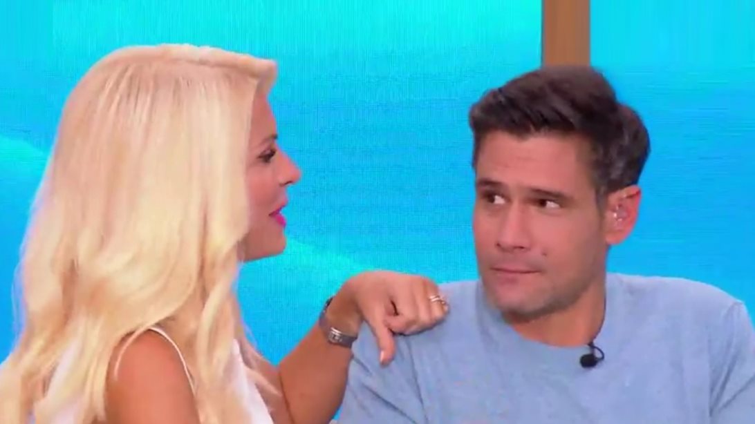 Ο Δημήτρης Ουγγαρέζος παραδέχεται on air ότι νιώθει αμήχανα δίπλα στην Ελένη Μενεγάκη