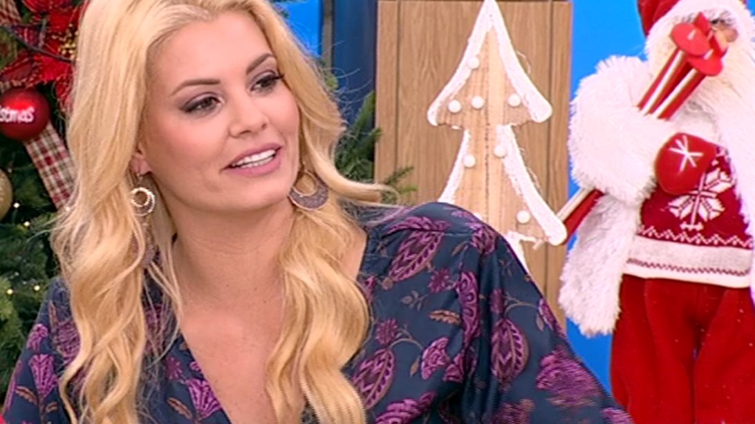 Μαρία Κορινθίου: Η αφοπλιστική ατάκα για τον Αϊβάζη που έκανε τη Μενεγάκη να... λιώσει!