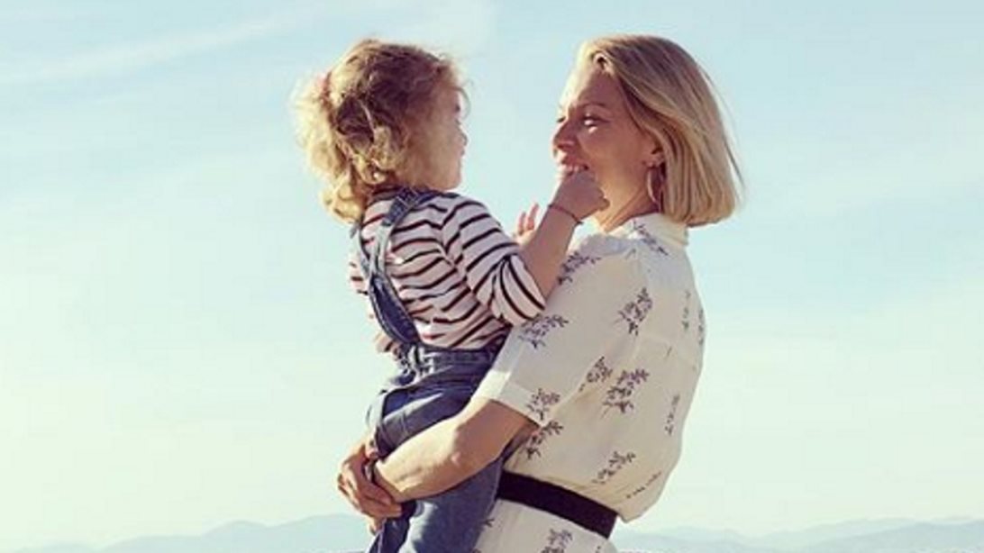 Η Βίκυ Καγιά εύχεται στην 7χρονη κόρη της με τις πιο τρυφερές φωτογραφίες