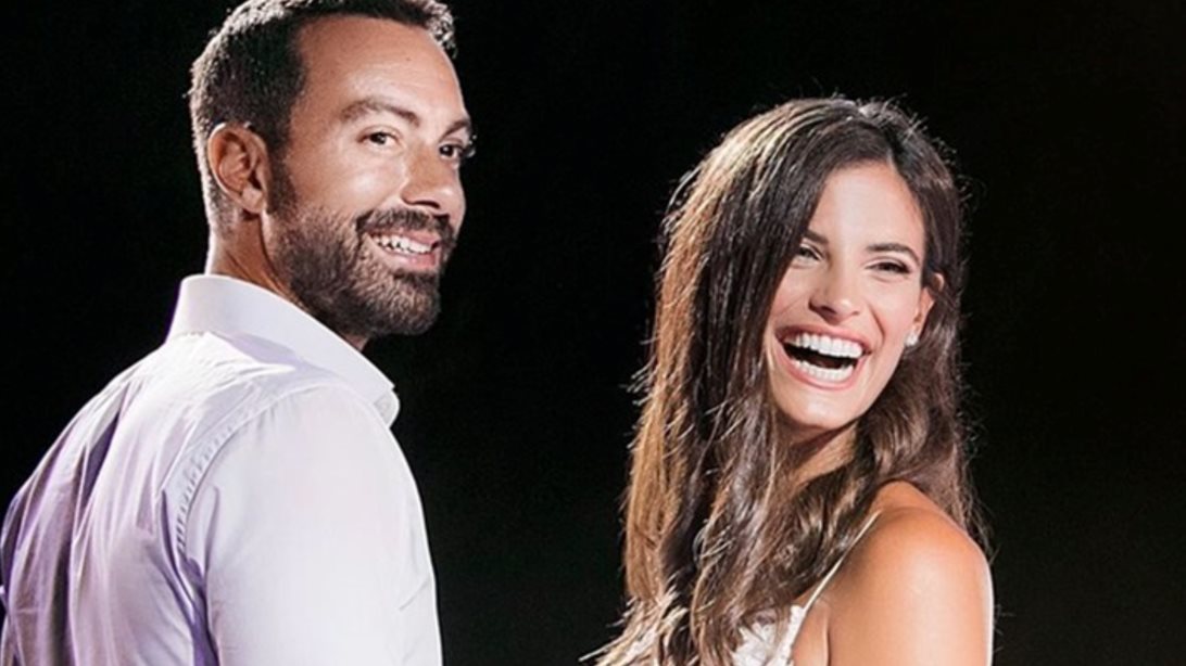 Χριστίνα Μπόμπα &amp; Σάκης Τανιμανίδης | Κυριακάτικη βόλτα με τις δίδυμες