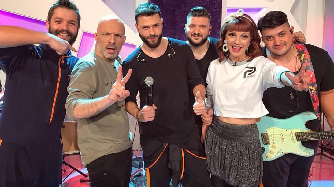 Alcatrash
: Τα αγόρια της μπάντας του Μουτσινά αποκαλύπτονται! Ποιος έχει σχέση; Ποιος είναι ο δύσκολος της παρέας;