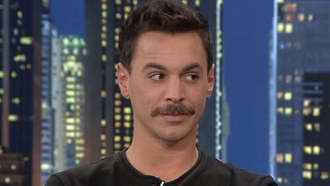 Ο Νίκος Γιαννουλίδης αποκαλύπτεται στο The 2Night Show