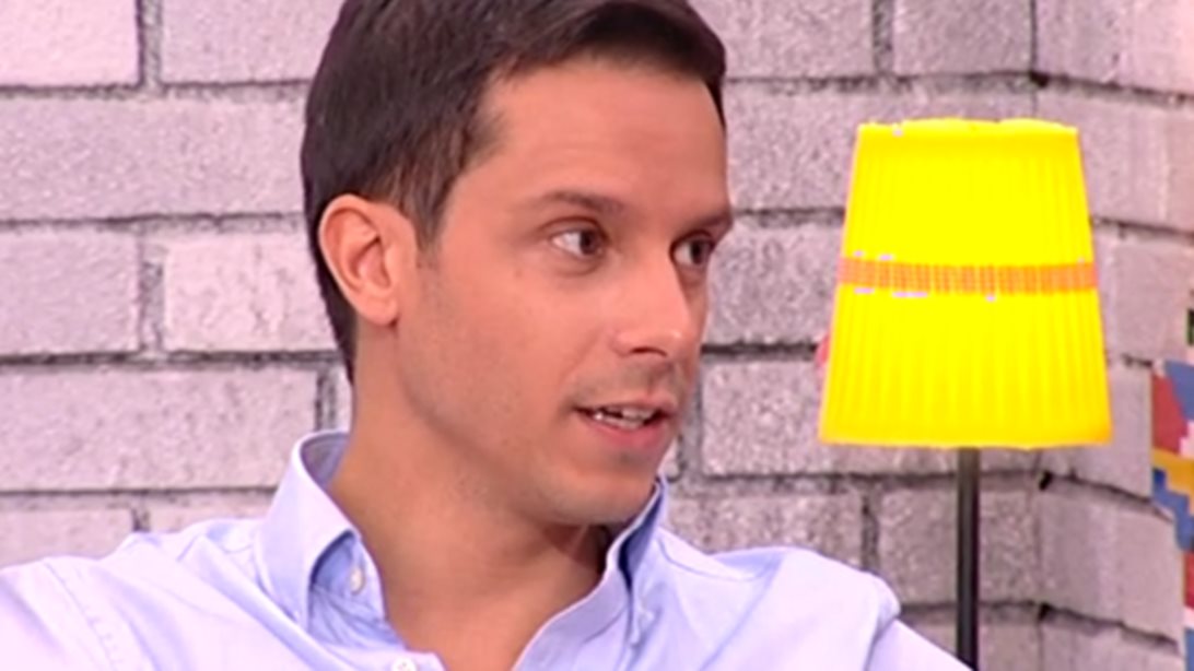 Δημήτρης Μακαλιάς
: Η σκληρή επίθεση στο Epsilon &amp; on air διαμάχη στα Καλημερούδια