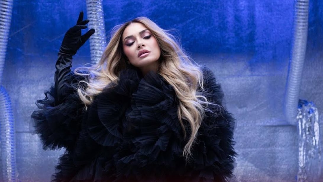 Η Αποστολία Ζώη επιστρέφει δισκογραφικά και αφήνει πίσω της τα "Στερητικά"