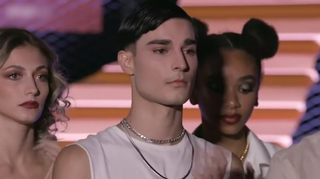 GNTM | &quot;Εύχομαι ο Κωνσταντίνος να πέσει μέσα στην πισίνα και να φύγει&quot;