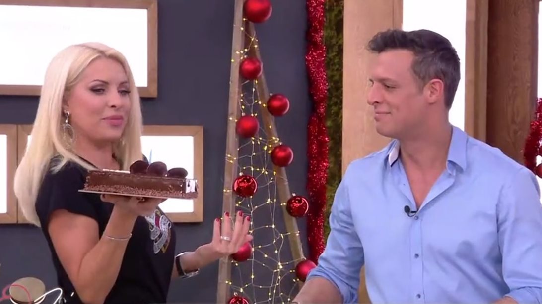 Ελένη | Γενέθλια για τον Σάββα Πούμπουρα – Η έκπληξη από την Ελένη Μενεγάκη