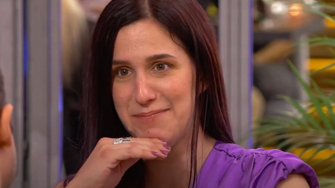 First Dates | Αποκάλυψε πως σιχαίνεται τα ψέματα αλλά έκρυψε ένα μεγάλο μυστικό από το ραντεβού της