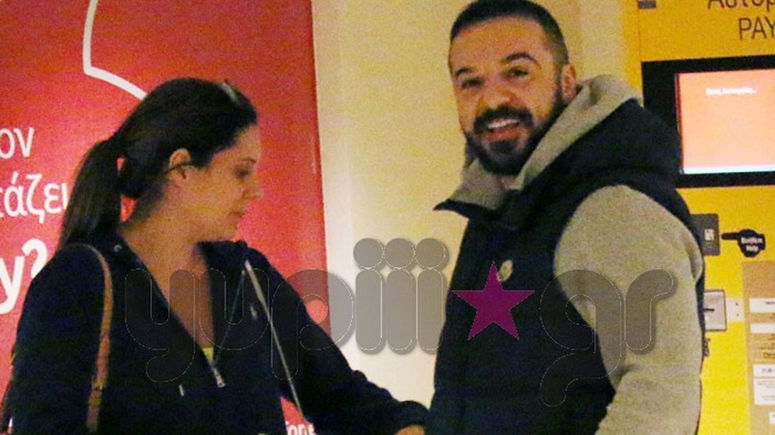 Τριαντάφυλλος &amp; Δήμητρα Σιαμπάνη: Η σπάνια εμφάνιση με τον γιο τους! Όλες οι φωτογραφίες