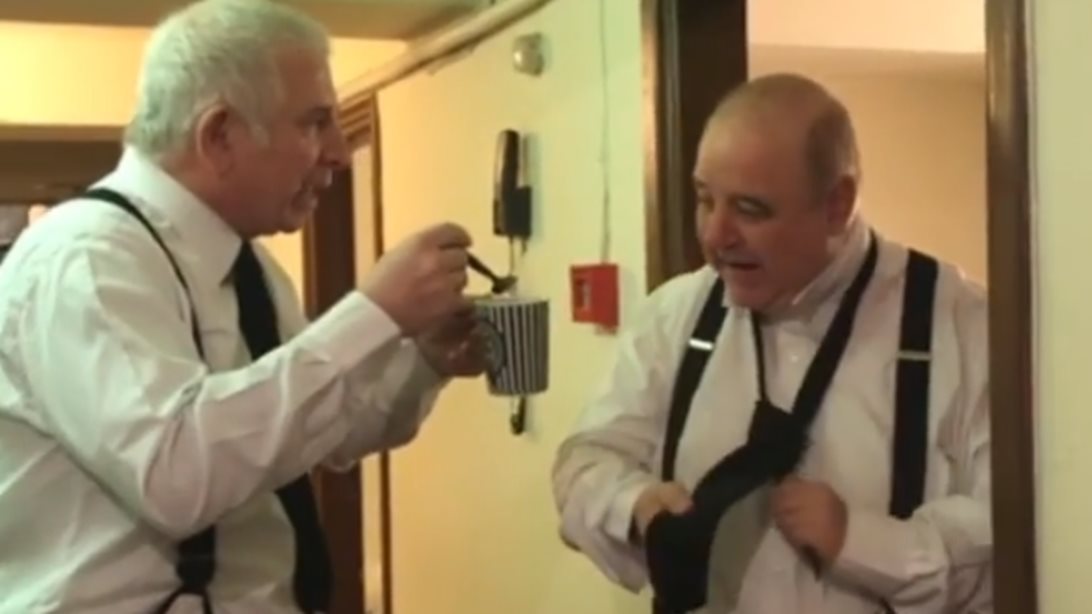 Video Of The Day: Φιλιππίδης - Χαϊκάλης τρολάρουν το «εν κουλί» του Χαράλαμπου και ρίχνουν το Instagram!