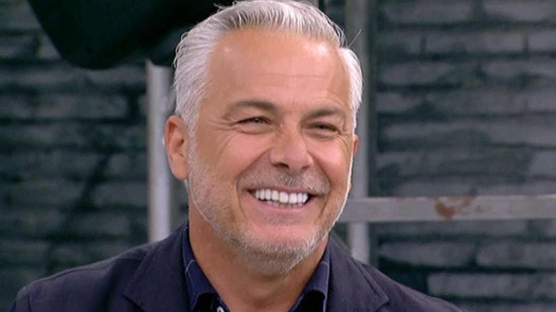 Ο Χάρης Χριστόπουλος μοιράζεται το πιο τρυφερό στιγμιότυπο με τον ενός έτους γιο του