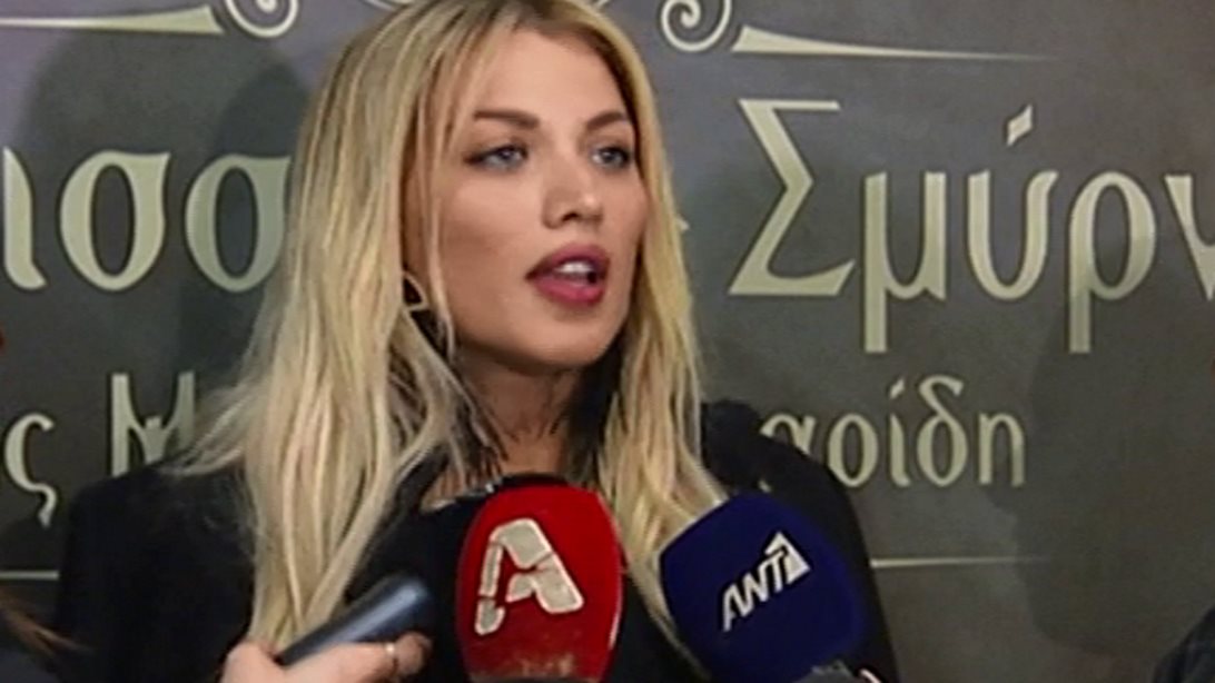 Κωνσταντίνα Σπυροπούλου 

: Η νέα απόλυση που της χρέωσαν, η αντίδρασή της &amp; το απρόσμενο περιστατικό με τον Άδωνι Γεωργιάδη