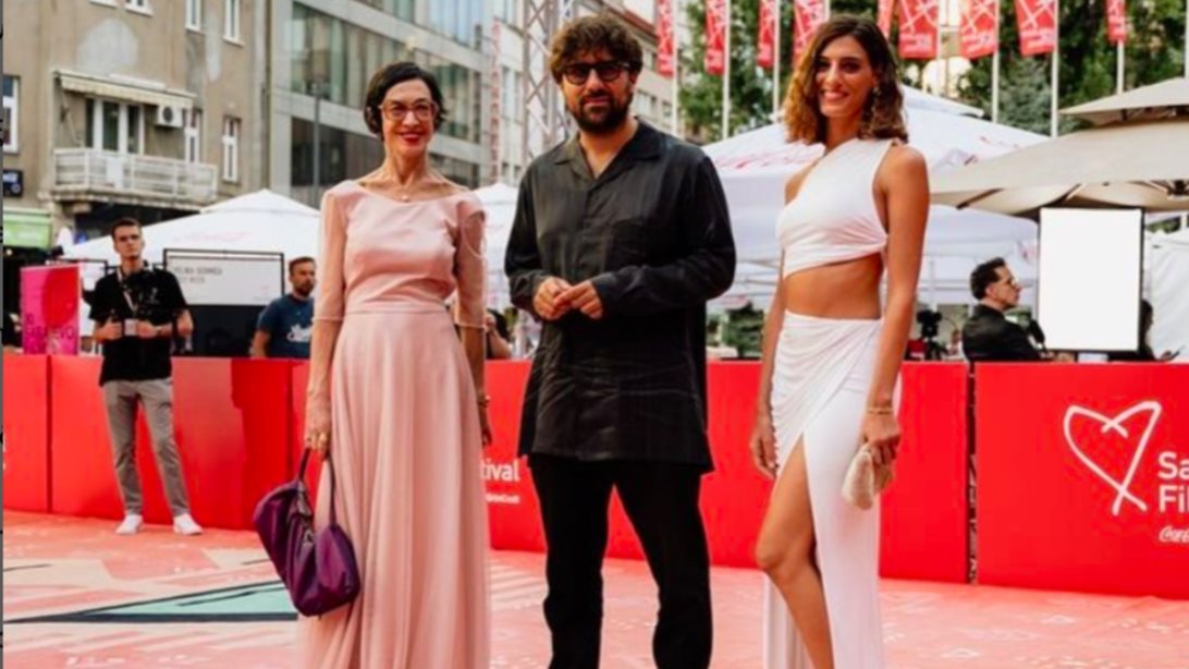 &quot;Έκλεψαν&quot; τις εντυπώσεις η Χριστίνα Χειλά Φαμέλη και η Έλενα Τοπαλίδου στο Sarajevo Film Festival