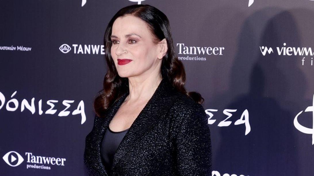 Καριοφυλλιά Καραμπέτη: "Ήταν πάρα πολύ δύσκολο να μπω σε αυτό τον ρόλο"