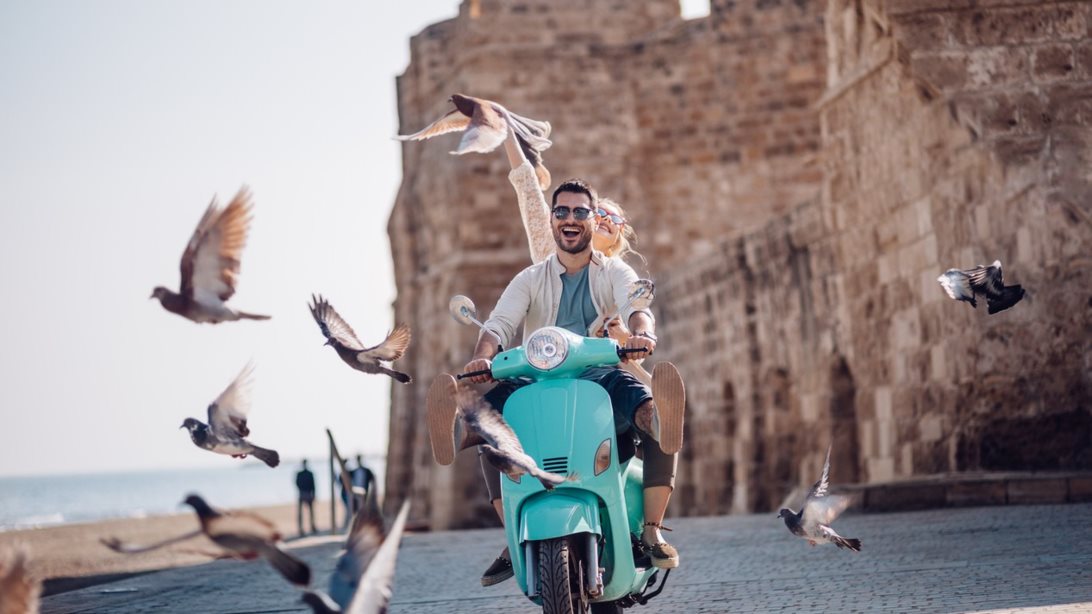 Ζώδια και έρωτας : Τι ψάχνουν άντρες και γυναίκες στο άλλο φύλο;