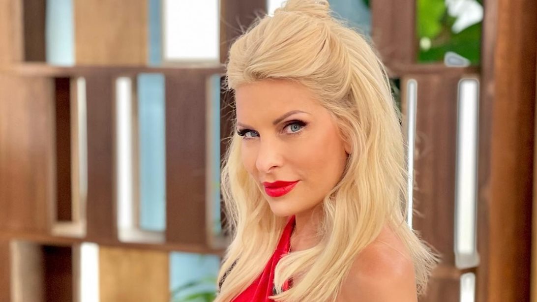 Ελένη Μενεγάκη | Αυτό είναι το μυστικό της για δυνατές, όμορφες βλεφαρίδες