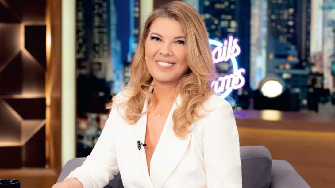 Σπάνιο "throwback" | Η Σοφία Αλιμπέρτη αγκαλιά με τους γιους της στα παιδικά τους χρόνια