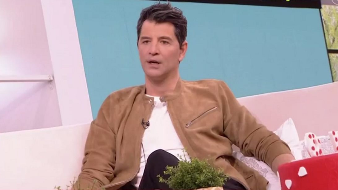 Σάκης Ρουβάς: "Ο Δημήτρης Λιγνάδης που εγώ γνωρίζω είναι ένας άνθρωπος που αγαπώ, αγάπησα και πέρασα καταπληκτικά μαζί του"