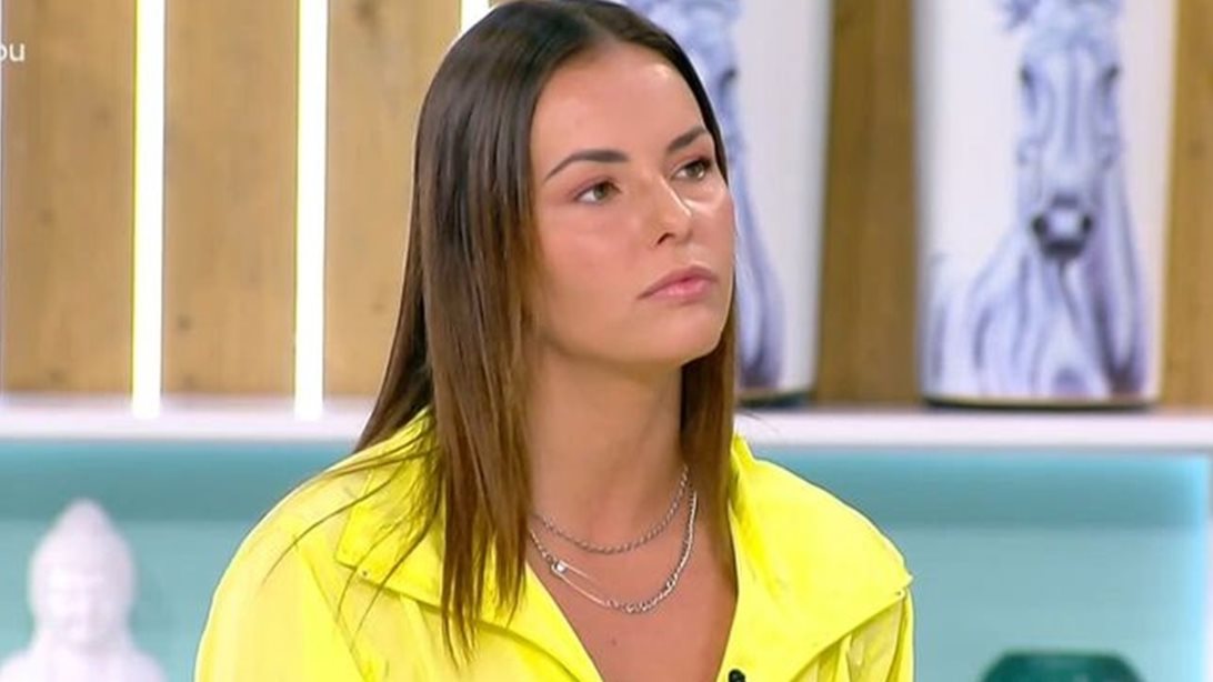 Σοφίανα Αβραμάκη: "Κόψτε τα μανιτάρια, βλέπετε άλλα έργα"