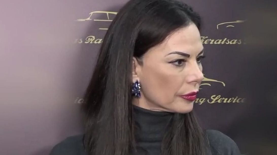 Ενοχλημένη η Εύη Βατίδου: "Ερώτηση ήταν αυτό;"