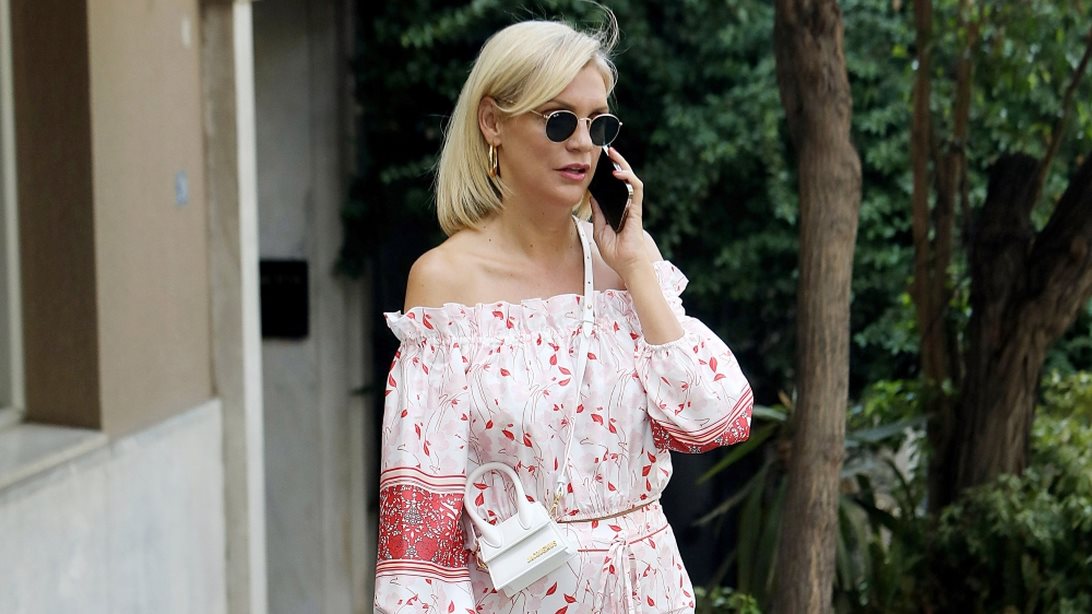 Σάσα Σταμάτη | Χαλαρές στιγμές στο κέντρο της Αθήνας