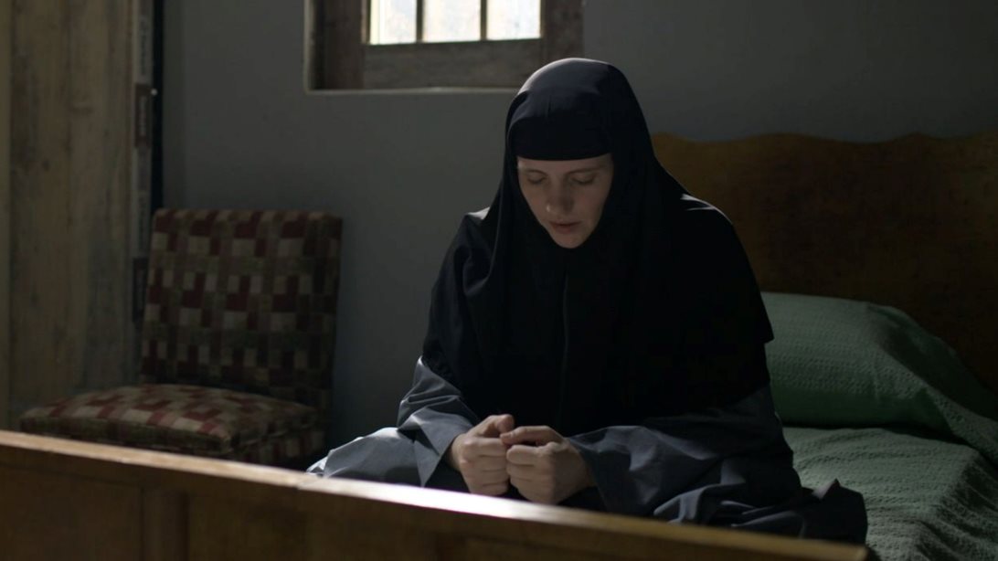 Μαύρο Ρόδο | Η Ελισάβετ αποφασίζει να φύγει μέσα στη νύχτα για το μοναστήρι με τον Γεράσιμο! | Όλες οι εξελίξεις της νέας εβδομάδας