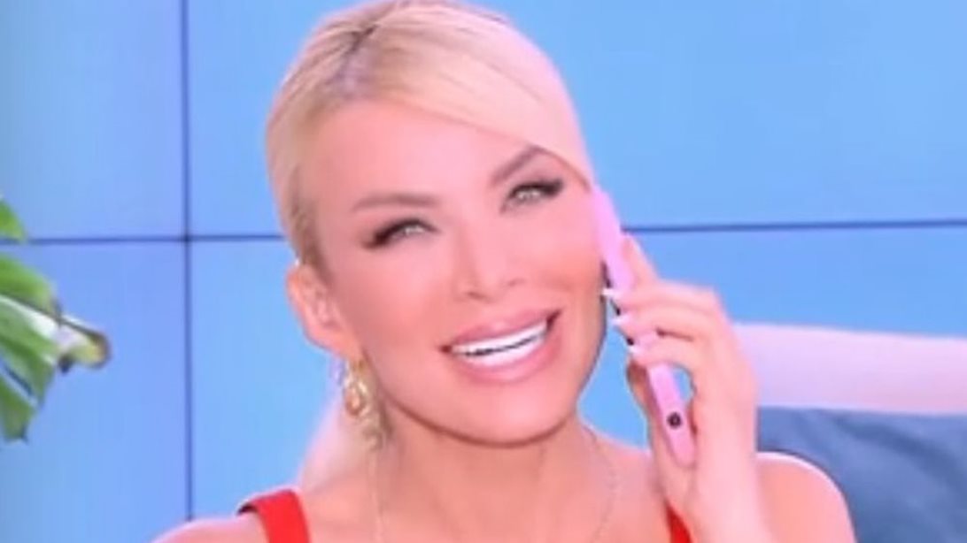 Το on air τηλεφώνημα του Γιώργου Μαζωνάκη στην Κατερίνα Καινούργιου: "Δεν ξέρεις ότι κάνω εκπομπή;"