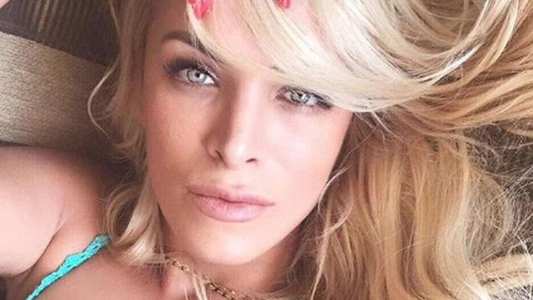 Κατερίνα Καινούργιου: Ποζάρει με μπικίνι και νέο look στο μαλλί