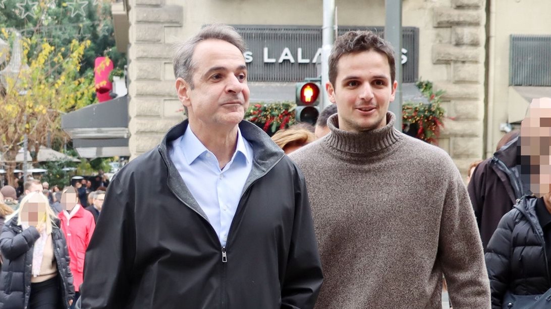 Η σπάνια δημόσια εμφάνιση του Κωνσταντίνου Μητσοτάκη σε εκδήλωση στο ΟΑΚΑ