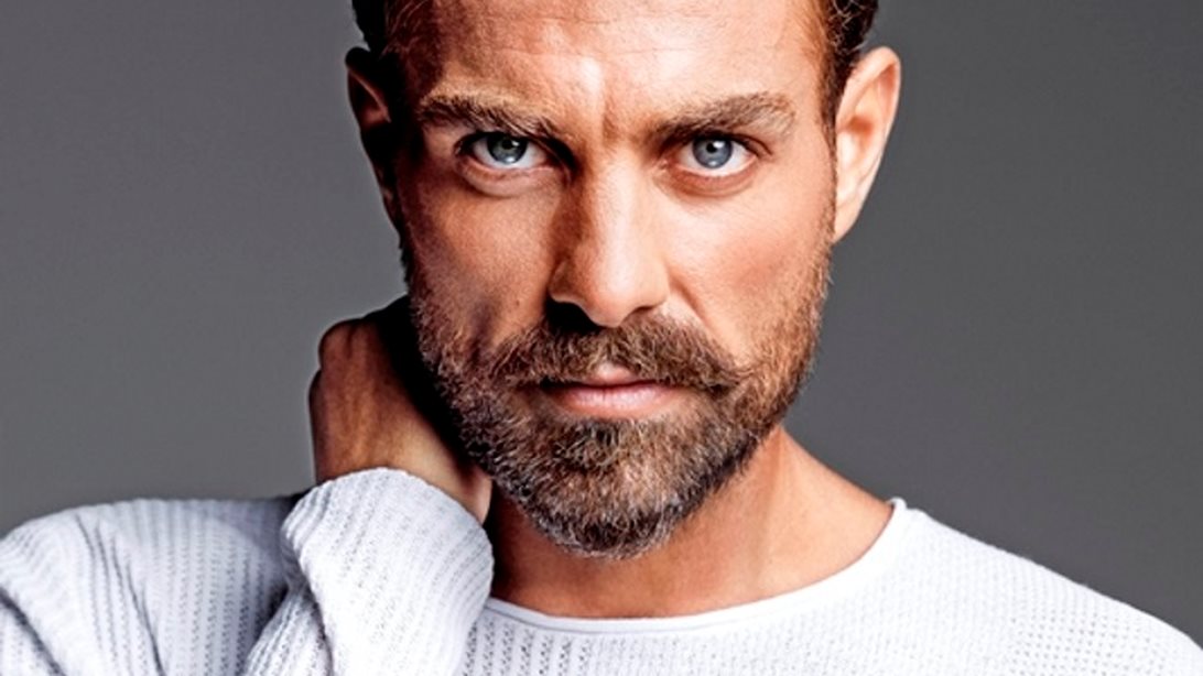 Στέλιος Χανταμπάκης: «Με κατηγόρησαν ακόμα και επειδή ήμουν μπάρμαν. Τι ήθελαν να γεννηθώ; Πρωθυπουργός;»