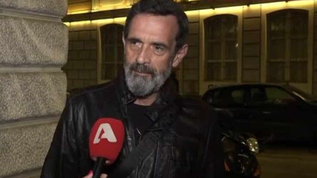 Ο Λεωνίδας Κακούρης παρακολούθησε την παράσταση από την οποία αποχώρησε - Όσα είπε μετά τον ντόρο