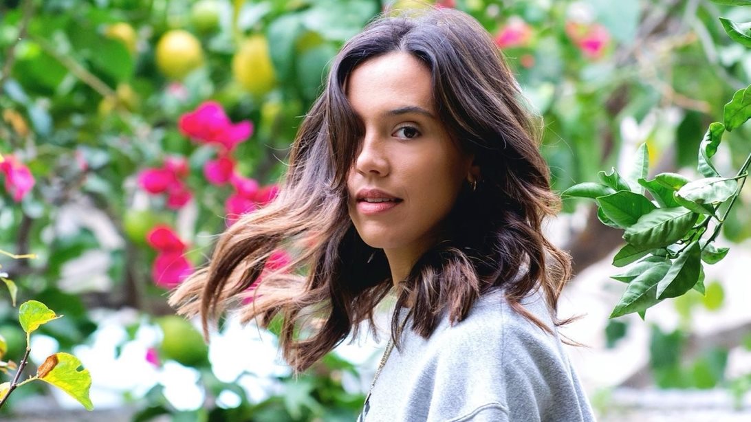 Η "Τζένη" του "Σασμού είναι ερωτευμένη! Αυτός είναι ο σύντροφός της