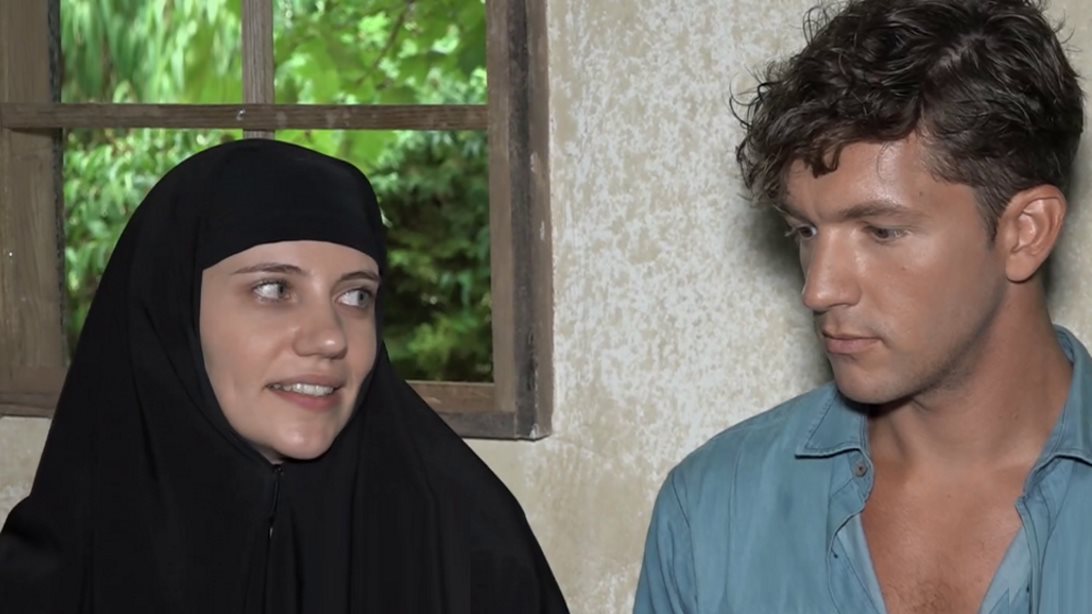 "Μαύρο Ρόδο" | Οι πρωταγωνιστές της πολυαναμενόμενης σειράς του Mega μίλησαν για πρώτη φορά στην "Ελένη"