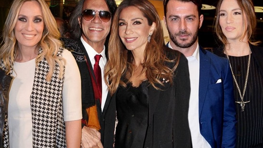 Μαντάμ Σουσού
 
: Όλη η showbiz στο «Παλλάς» για την παράσταση της σεζόν!