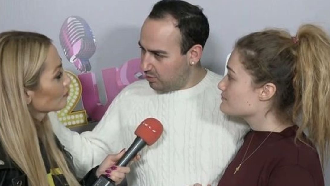 Μαυρίκιος Μαυρικίου: &quot;Στριμώχτηκα κυριολεκτικά στη γωνία ενός γραφείου υψηλόβαθμου στελέχους δισκογραφικής εταιρείας&quot;