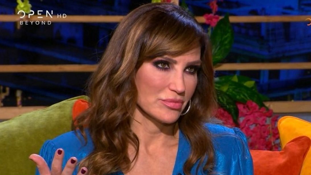 Η Βίκυ Χατζηβασιλείου αποκαλύπτει για τα πρώτα της βήματα στην τηλεόραση: &quot;Το οφείλω στη Ζήνα Κουτσελίνη αυτό&quot;