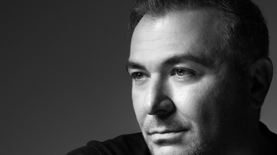 Αντώνης Ρέμος - Καλοκαιρινή περιοδεία με συνεργασία έκπληξη!