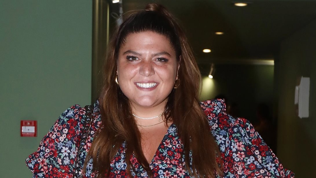 Δανάη Μπάρκα | Σού δείχνει πώς να φορέσεις τα φορέματα σου το φθινόπωρο